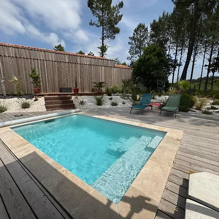 Les Pins, Terrasse, Piscine Et Jardin Clot, Vue Foret *