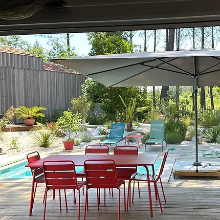 ヴィラ Les Pins, Terrasse, Piscine Et Jardin Clot, Vue Foret *